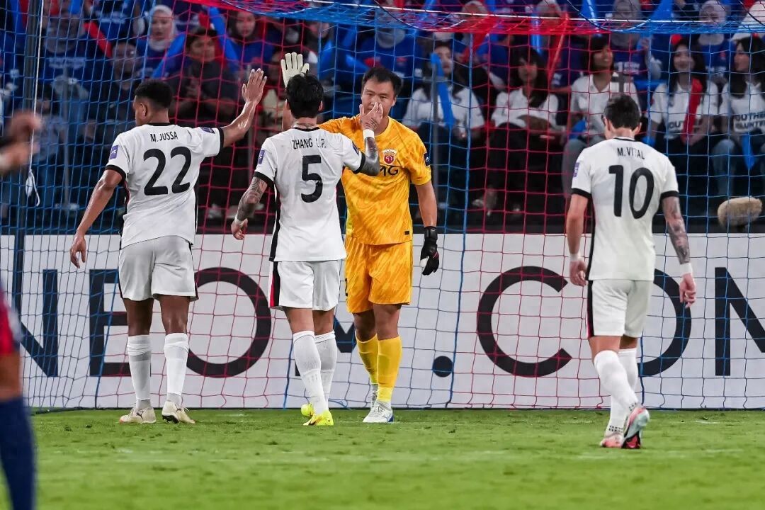 柔佛48次射门无果,“定海神威”为中超冠军海港挽尊