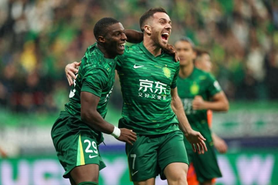 国安收官战首发出炉!拉米罗轮换9人,张稀哲领衔,法比奥替补