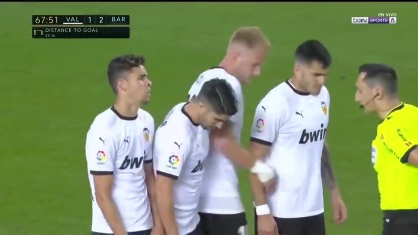 解说肺活量挺好名场面梅西经典的禁区外点球