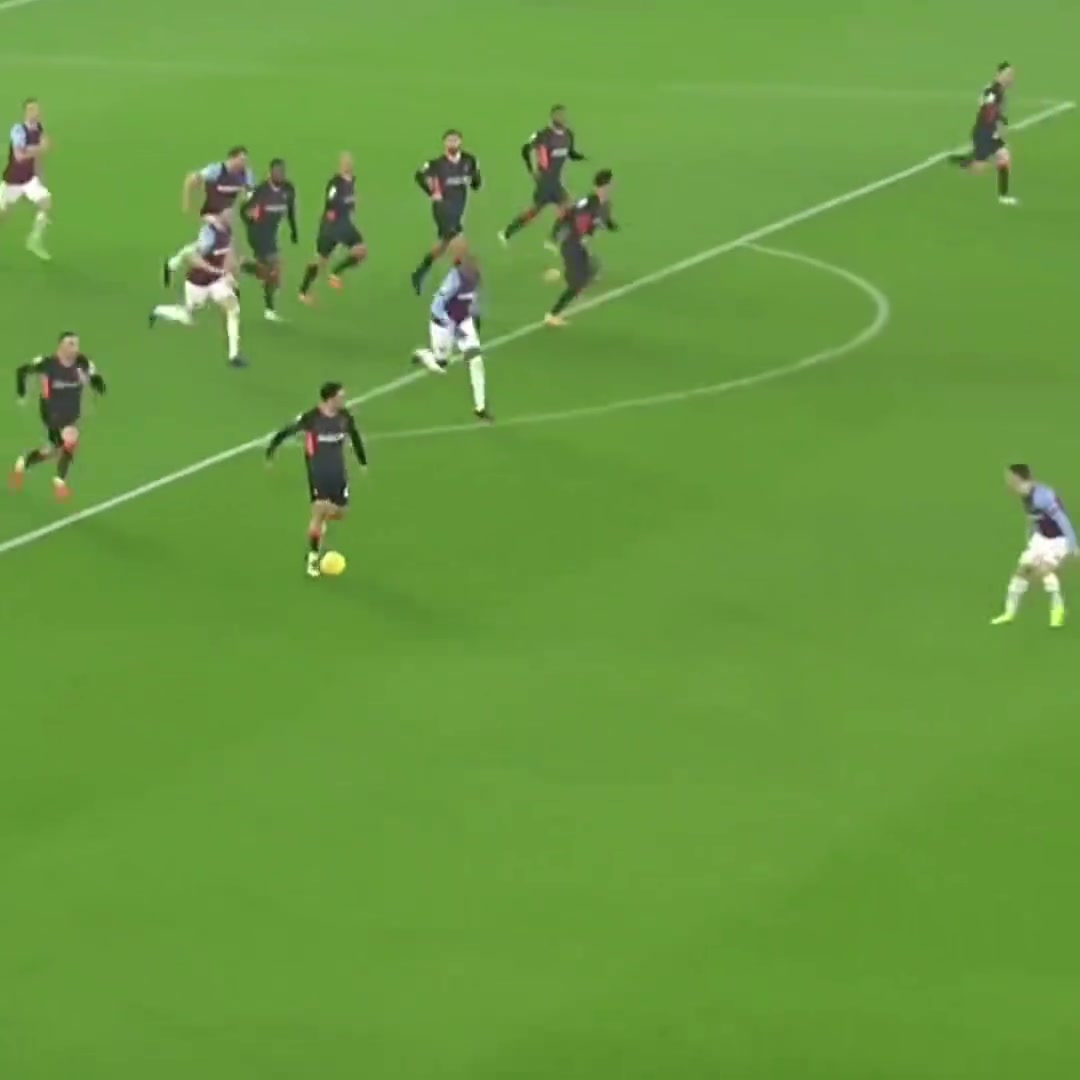 两三脚传递便能打穿对手防线网友这才是我们印象中的利物浦