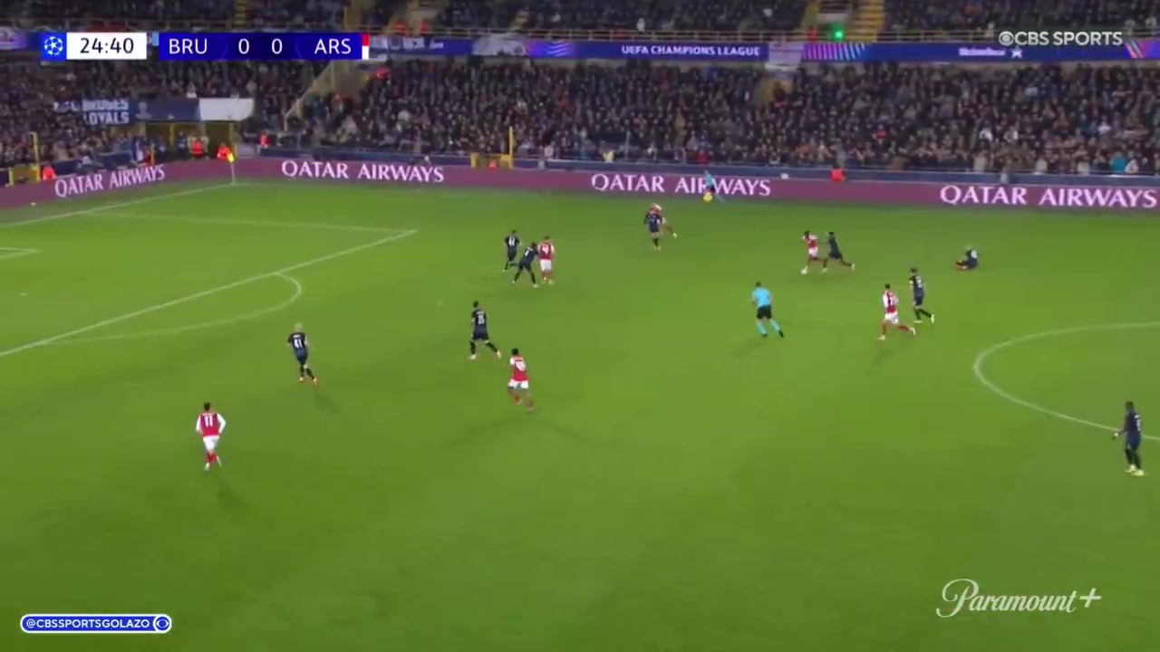 太惊艳了马杜埃凯一条龙世界波攻入死角阿森纳1-0领先布鲁日